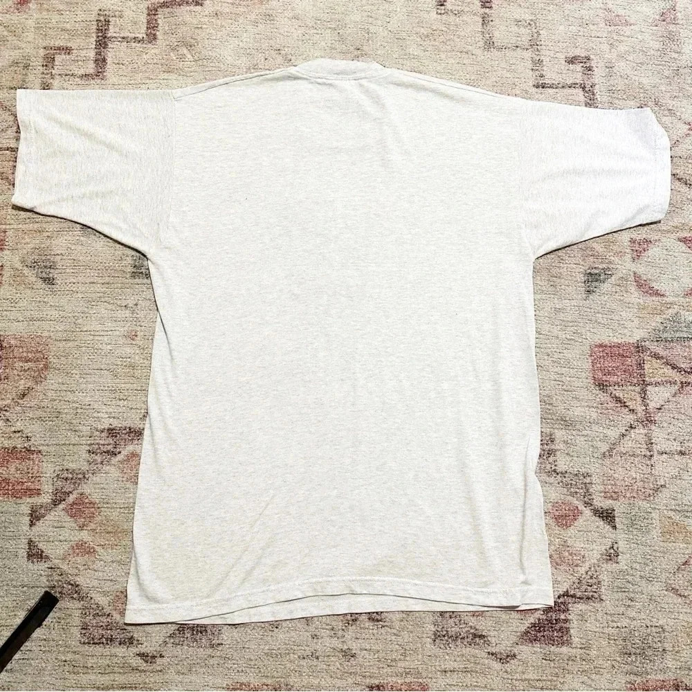 Y2K Disney• Men’s Mickey Mouse America gray t shirt
Size large - Picture 8 of 10